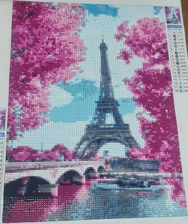 stunning view of iconic Eiffel Tower Diamond Painting Kit final of Bella